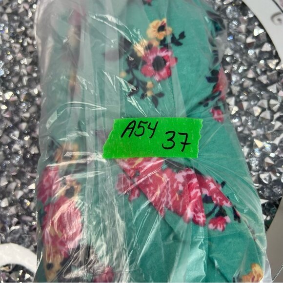 Bobbie Brooks long sleeve asymmetrical hem fairy flowers Teal Floral Blouse - Picture 14 of 14